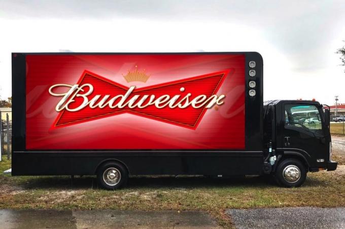 High Brightness Truck Mounted Led Display Full Color P6 P8 P10 2 Years Warranty 6