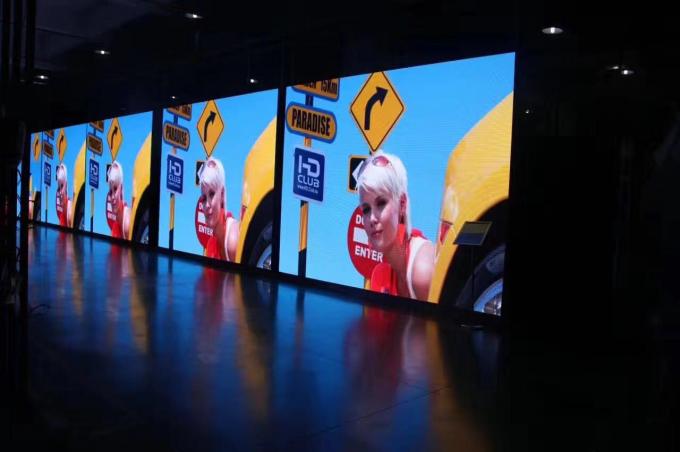 10000 dot / m2 10mm Large Video Outdoor Full Color Led Display 9216 Pixel 2