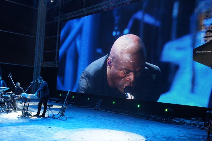 High quality and lower price Indoor  P2 P2.5 P3.91 led screen with video 2