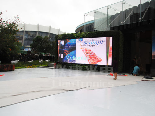 Latest company news about How to clean and maintant the LED display screen?