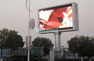 CE P20 IP65 Outdoor Full Color Led Display , High Contrast Screen 2500 dot / m2