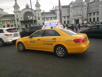 Indoor hd video p5mm Taxi LED Display High definition more lightweight