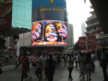 Aluminum P16 Round Led Advertising Billboard 2R1G1B IP65 3906 pixel / m²