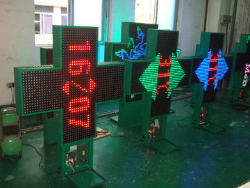 buy ROHS High Resolution Double Color Cross Scrolling LED Sign 2R1G1B 6944 dots / sqm online manufacturer